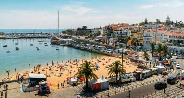 FULL DAY TOUR - SURFING + SINTRA & CASCAIS - Image 3