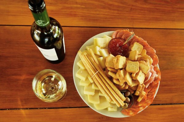 FULL DAY TOUR - SURFING + ARRÁBIDA WINE TASTING - Image 6