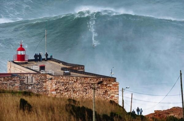 FULL DAY TOUR - ÓBIDOS & NAZARÉ - Image 3