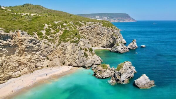 FULL DAY TOUR - SURFING + ARRÁBIDA WINE TASTING